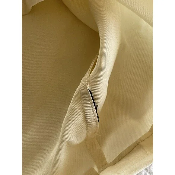 Company Ellen Tracy Silk Button Blouse SS Cream Hong Kong Lady S? (Chest 46") - Picture 10 of 11